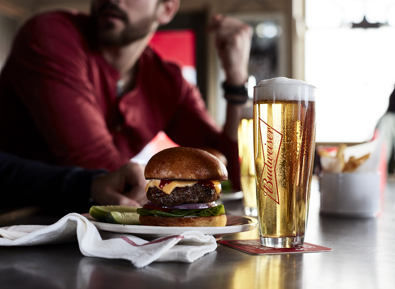 20160112_Budweiser_S01_Bar_BurgerBeerDraft_0286